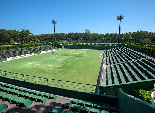 テニスアカデミー