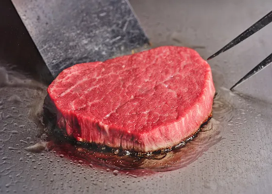 鉄板焼「ふかみ」