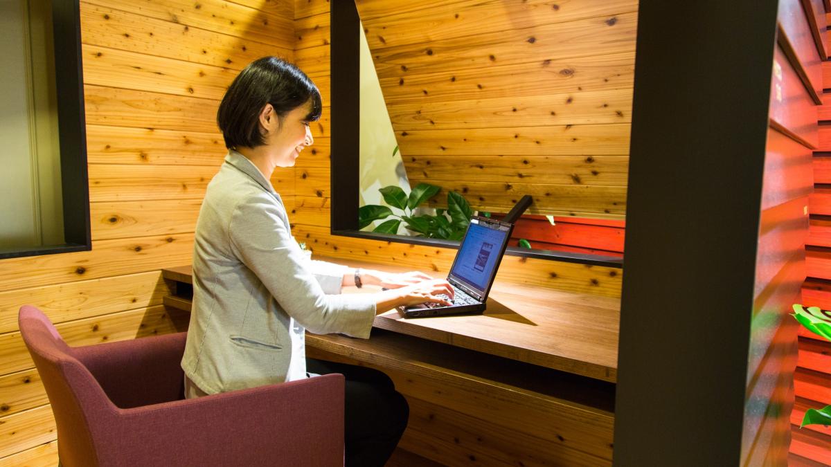 プライベートデスクゾーン