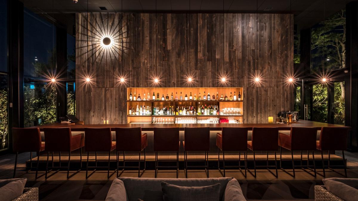 THE LIVING GARDEN の「KUROBAR」