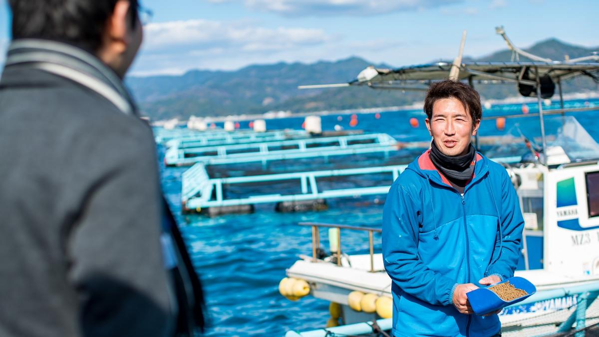 しまうら真鯛を生産する3代目後継者の木下拓磨さん