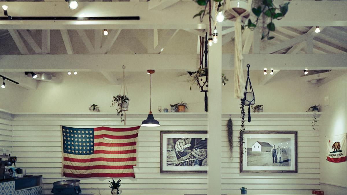 The BEACH BURGER HOUSE