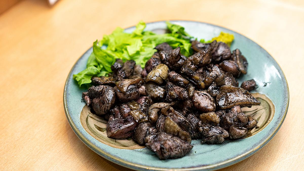 味処「とり繁」