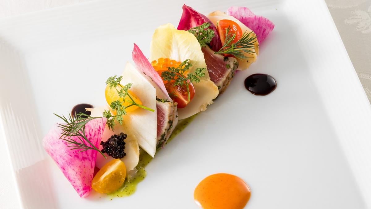 アワビとマグロのハーモニー 菜園のように