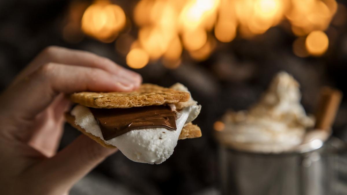 焚き火のスモア