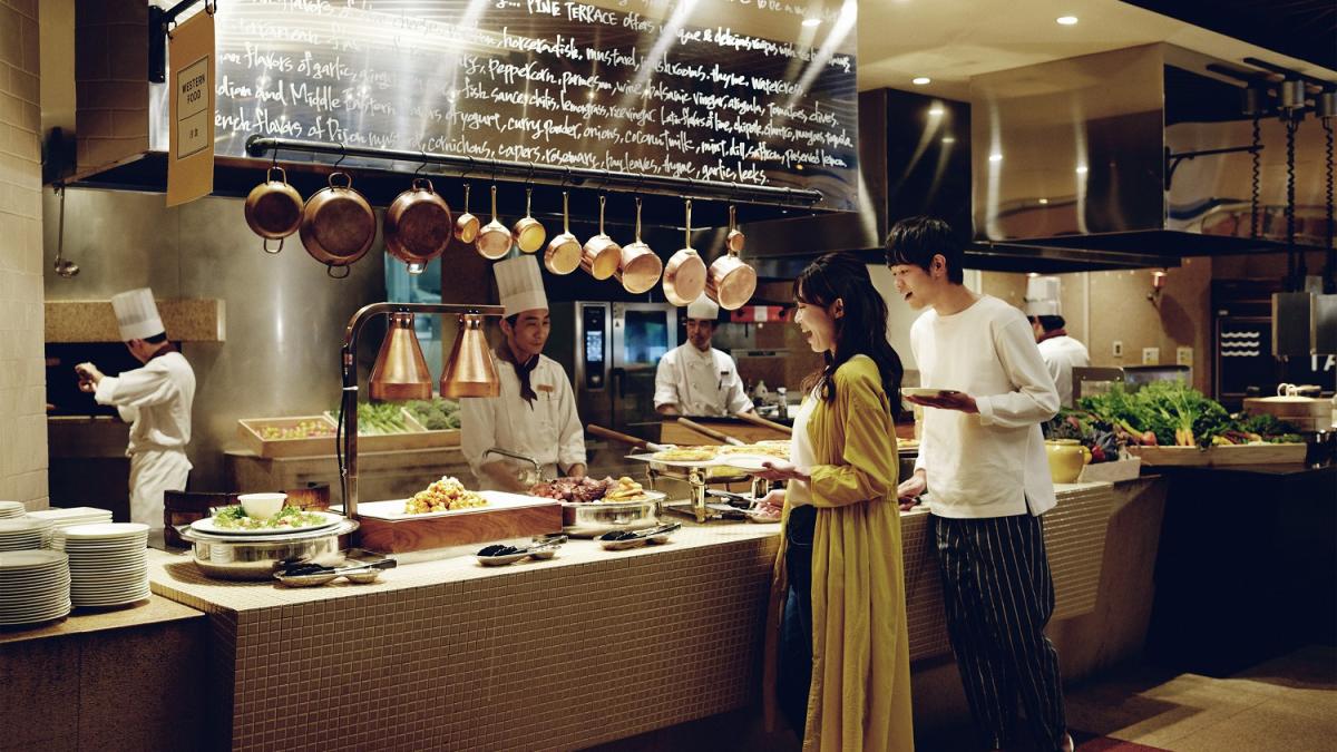 ガーデンビュッフェ「パインテラス」