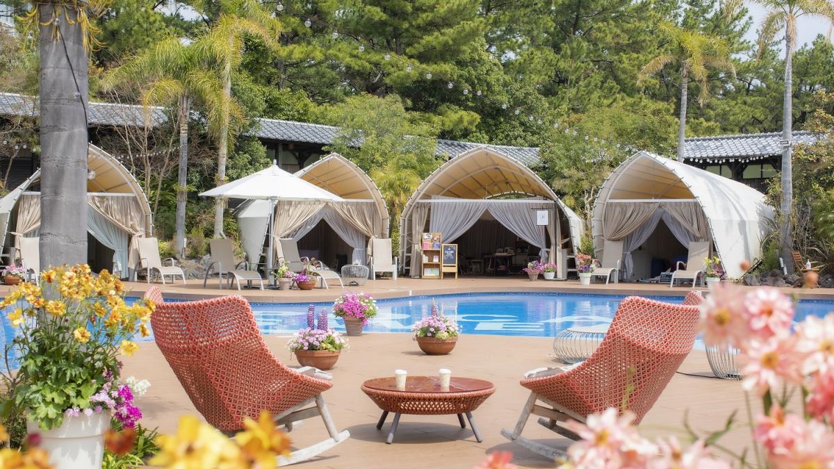 水辺のガゼボ【春】