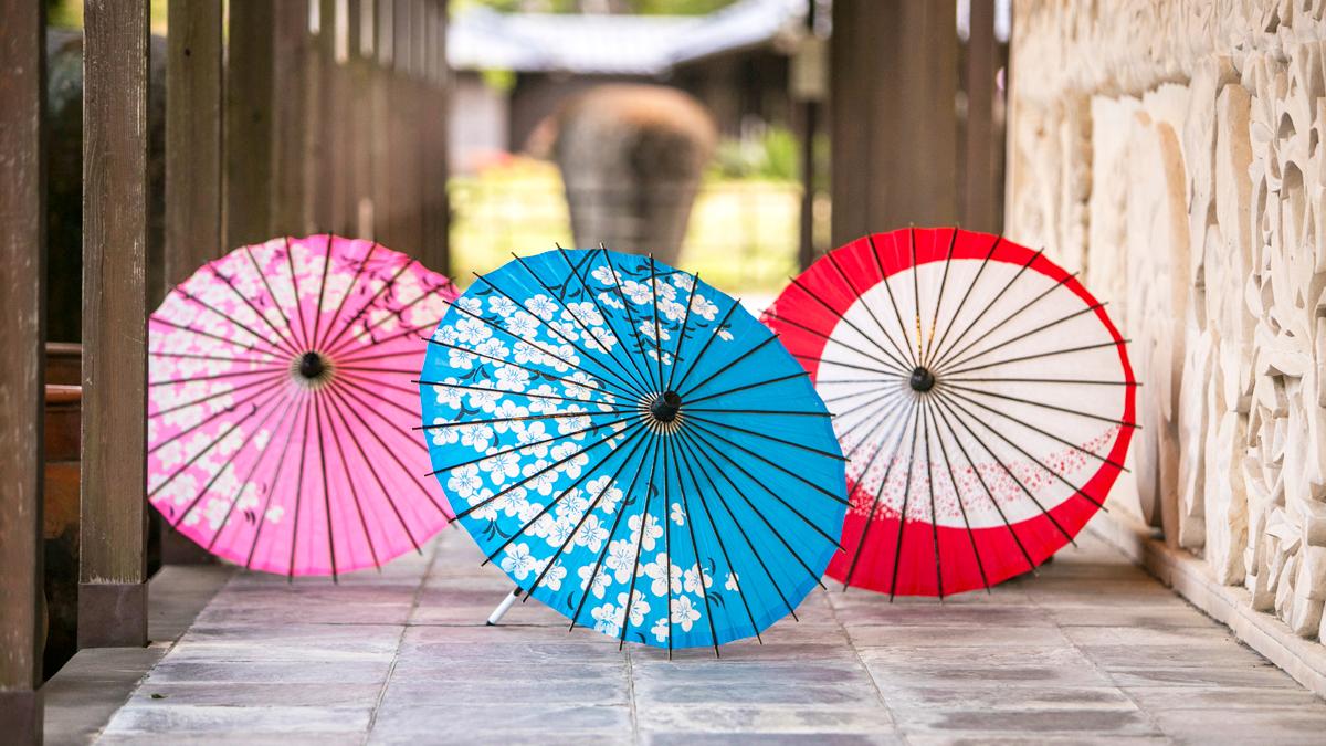 色浴衣＆和傘レンタル