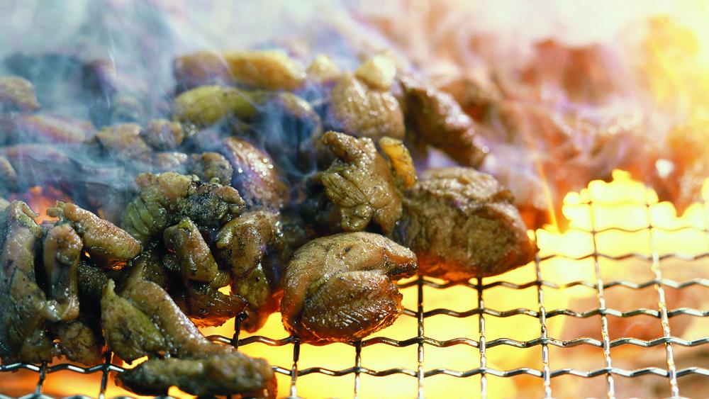 宮崎観光のプロ、シーガイアのスタッフがおすすめする 「鶏の炭火焼き」の美味しい店11選