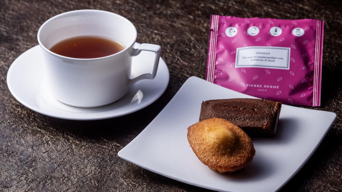 ピエール・エルメ・パリの焼き菓子＆紅茶セット