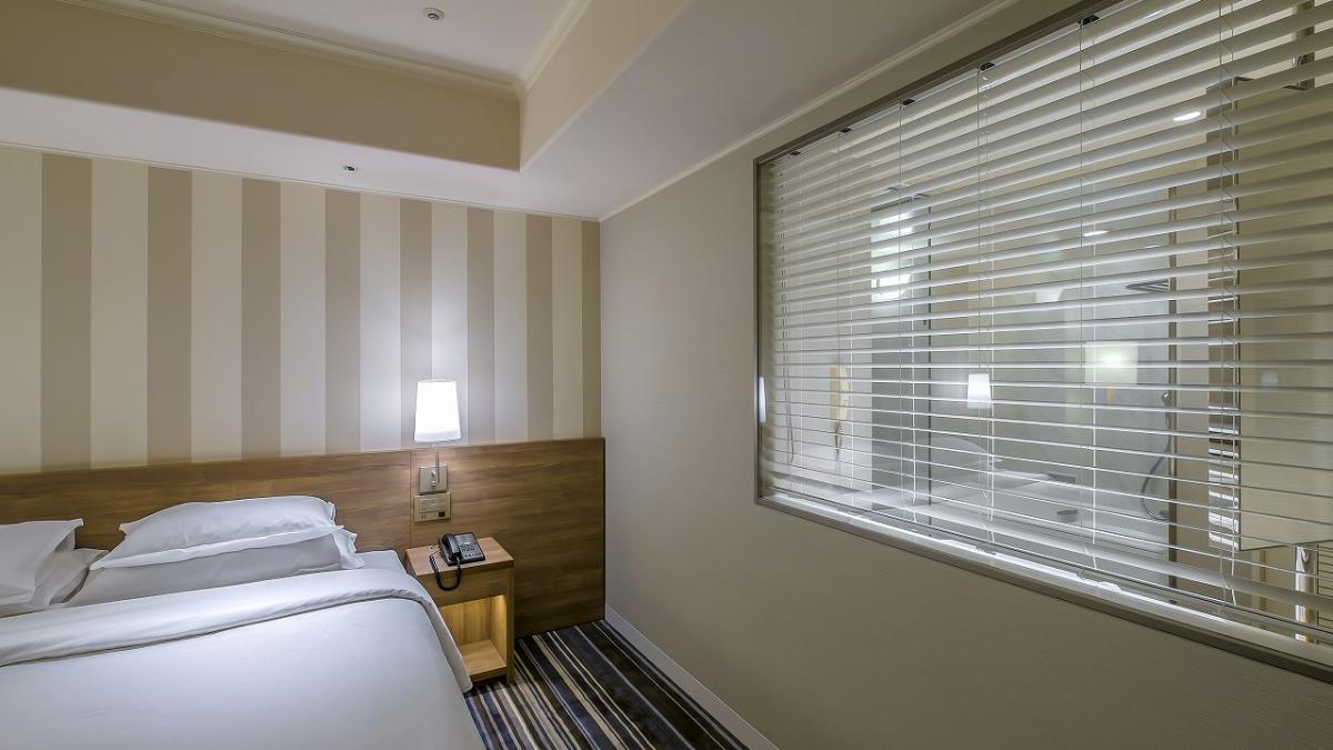 デラックスダブル