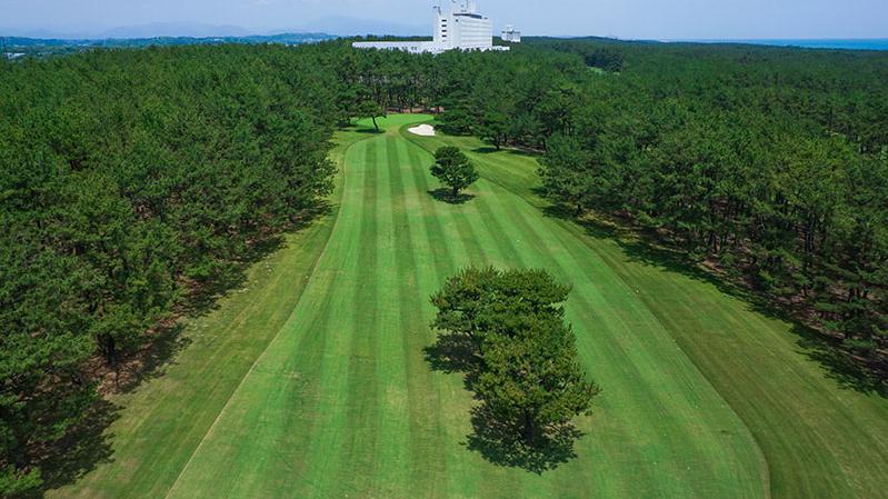 日南コース Hole 5 Par 4